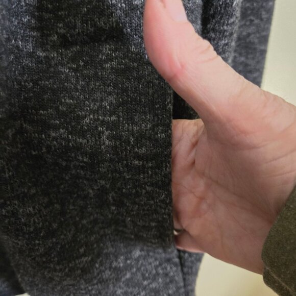 Roots Logo 1/2 Zip Mockneck Pullover Fleece Unisex Size L - Picture 8 of 10